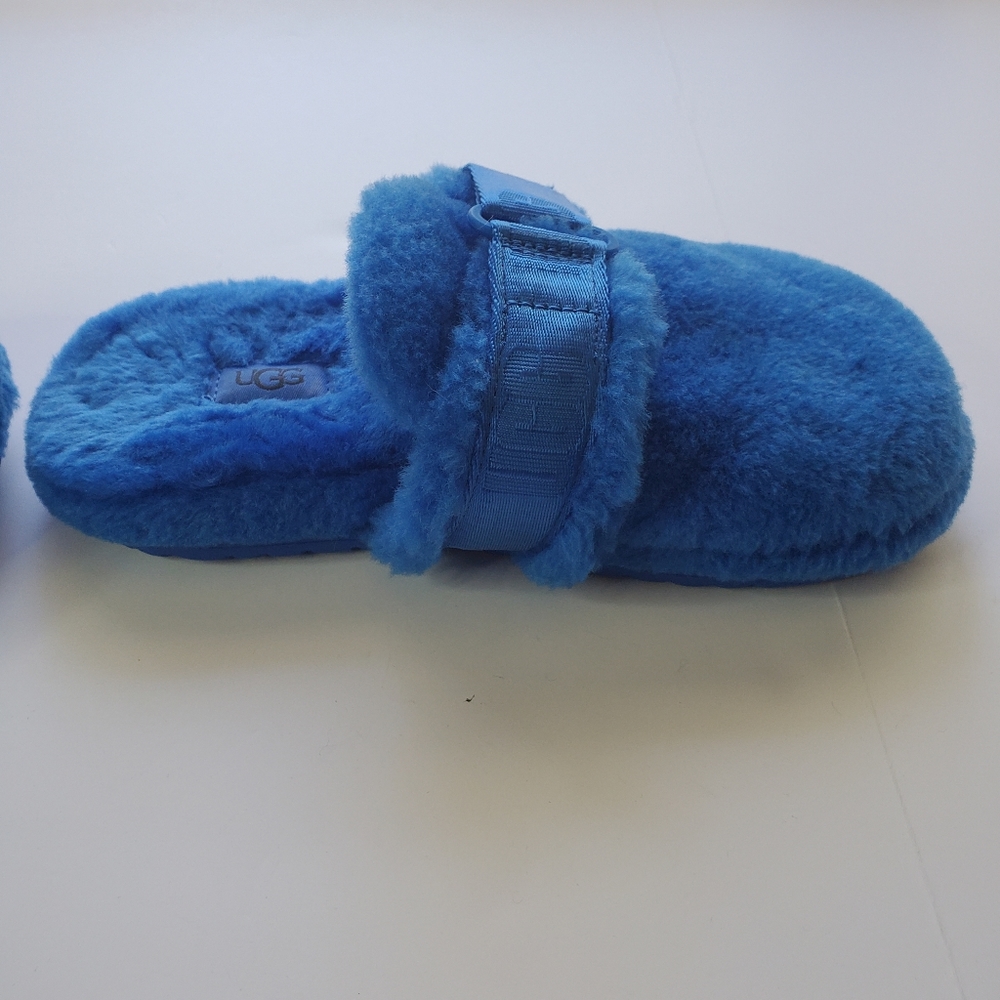 UGG - Picture 5 of 16